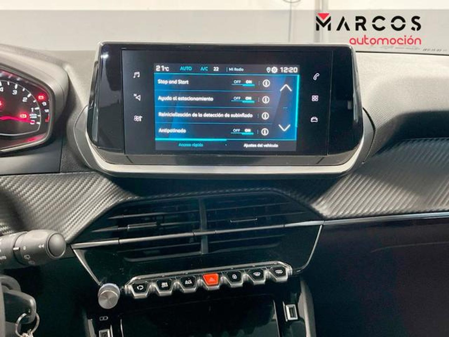 Peugeot 208 PureTech 100 Allure 75 kW (100 CV)
