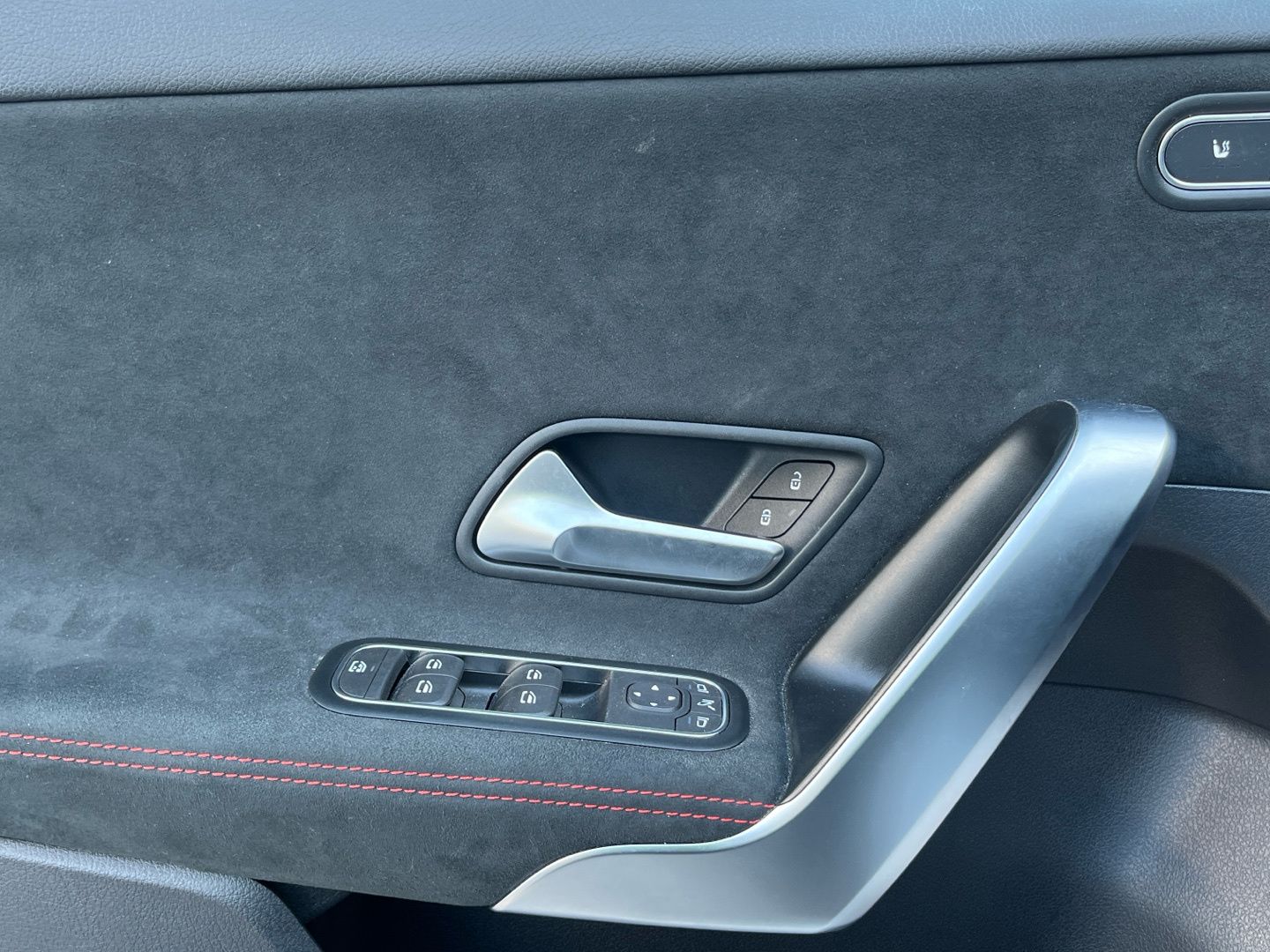Mercedes-Benz Clase A 180 100 kW (136 CV)