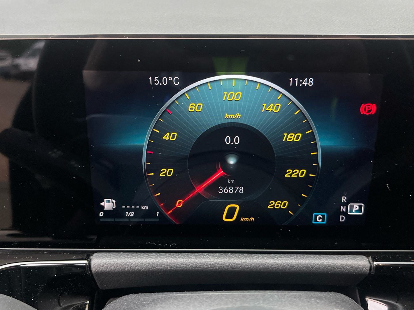 Mercedes-Benz GLA 180 100 kW (136 CV)