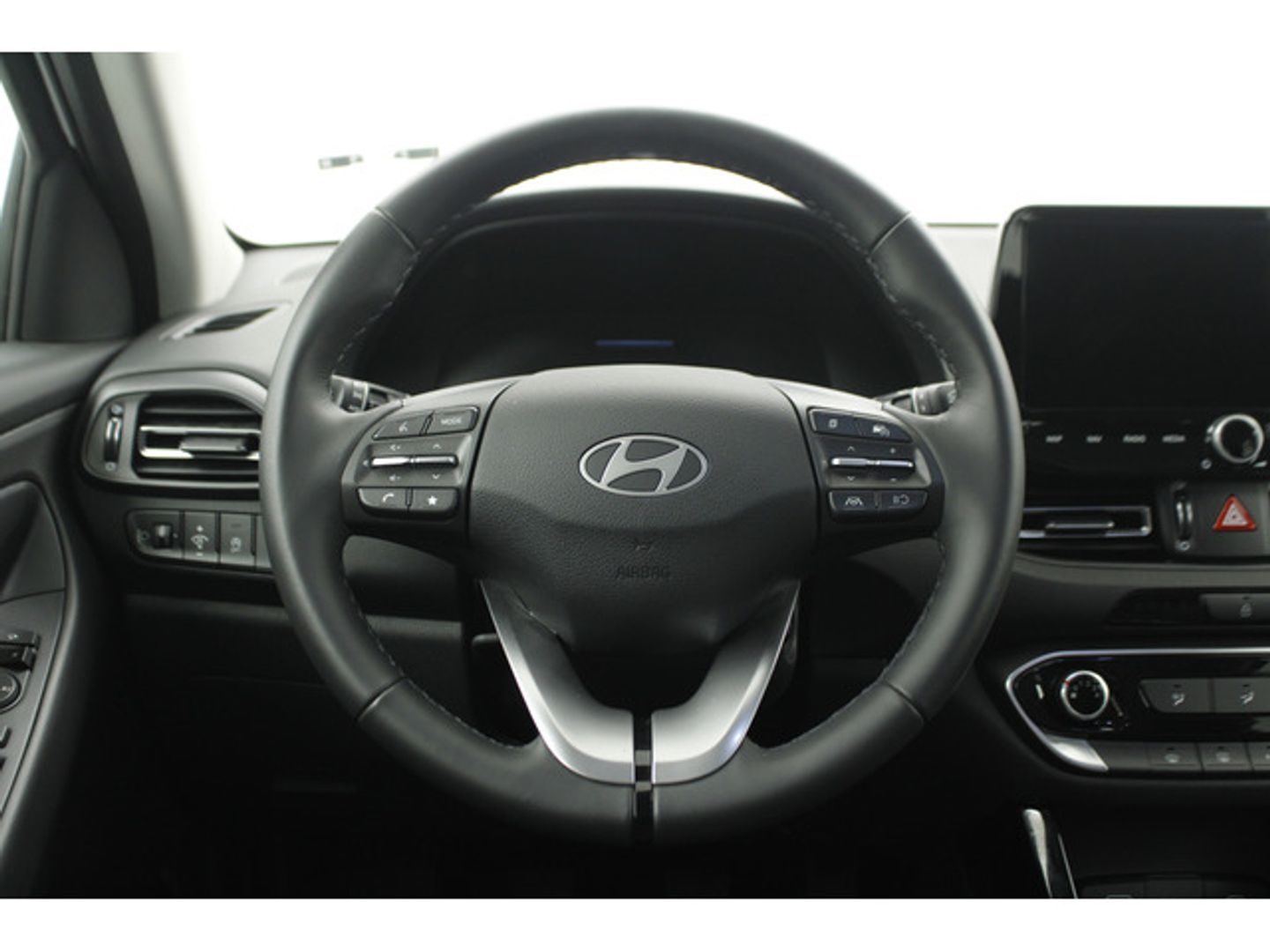 Hyundai i30 1.0 TGDI 48V Klass 74 kW (100 CV)