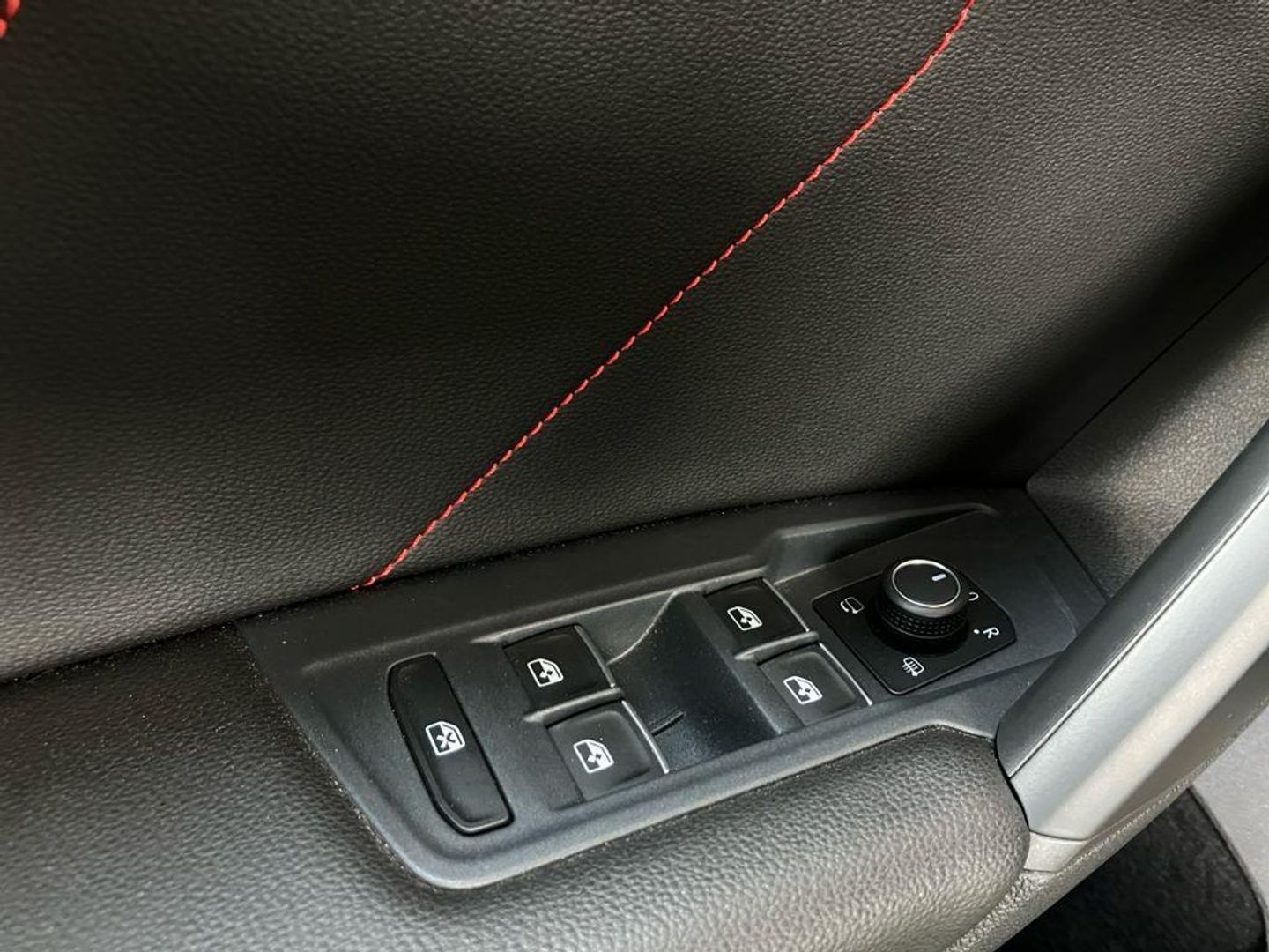 Volkswagen Tiguan Urban Sport 1.5 TSI 110 kW (150 CV)