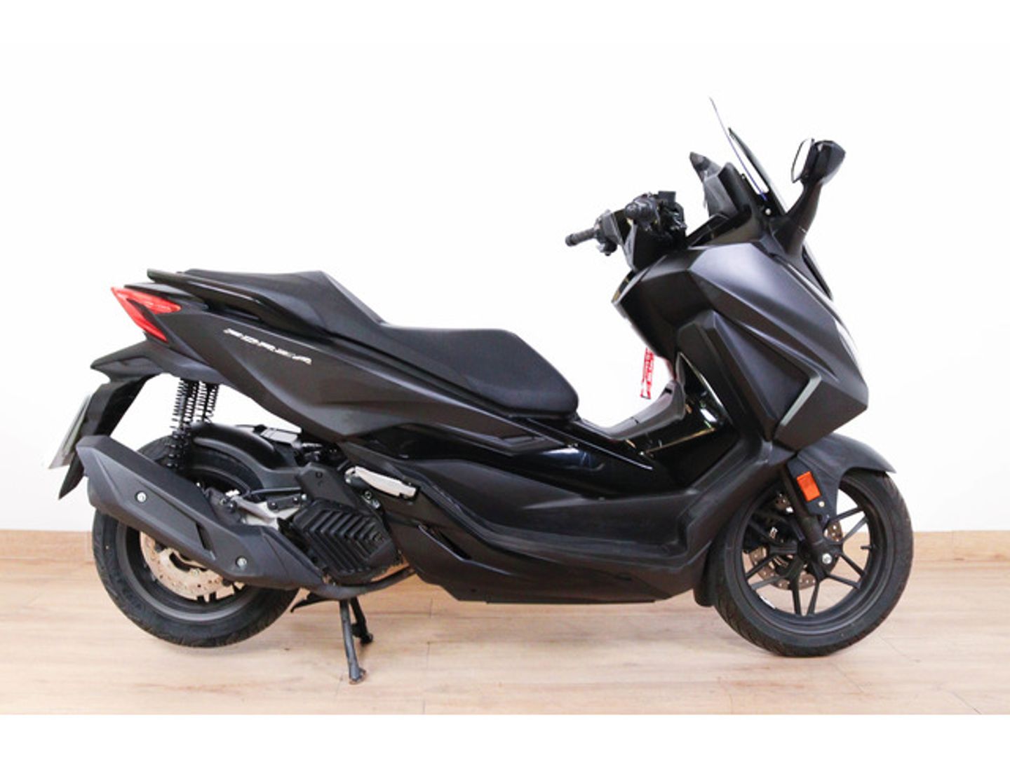 Honda NSS 125 Negro Motorcycle