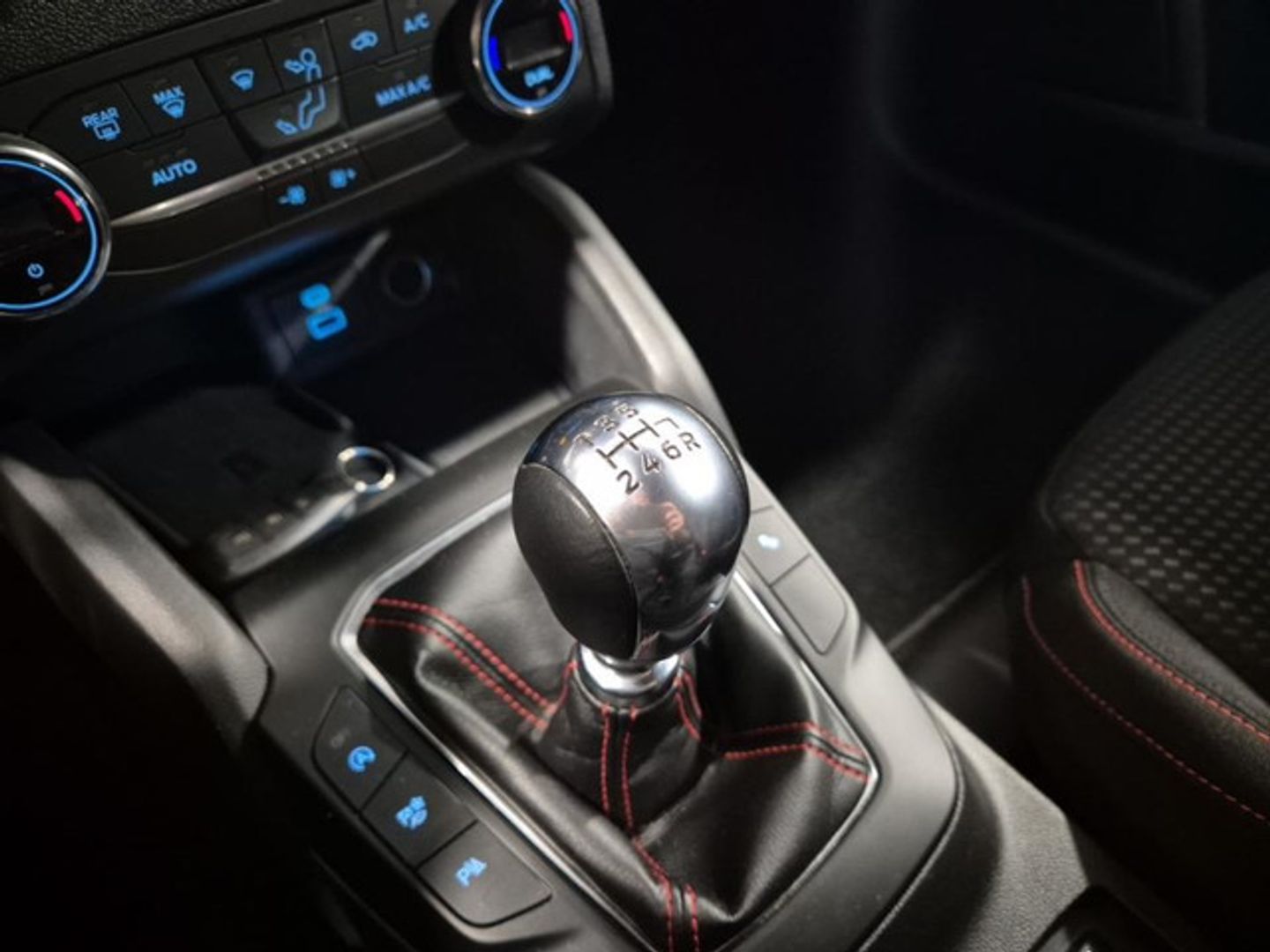 Ford Focus 1.0 Ecoboost MHEV ST-Line 92 kW (125 CV)