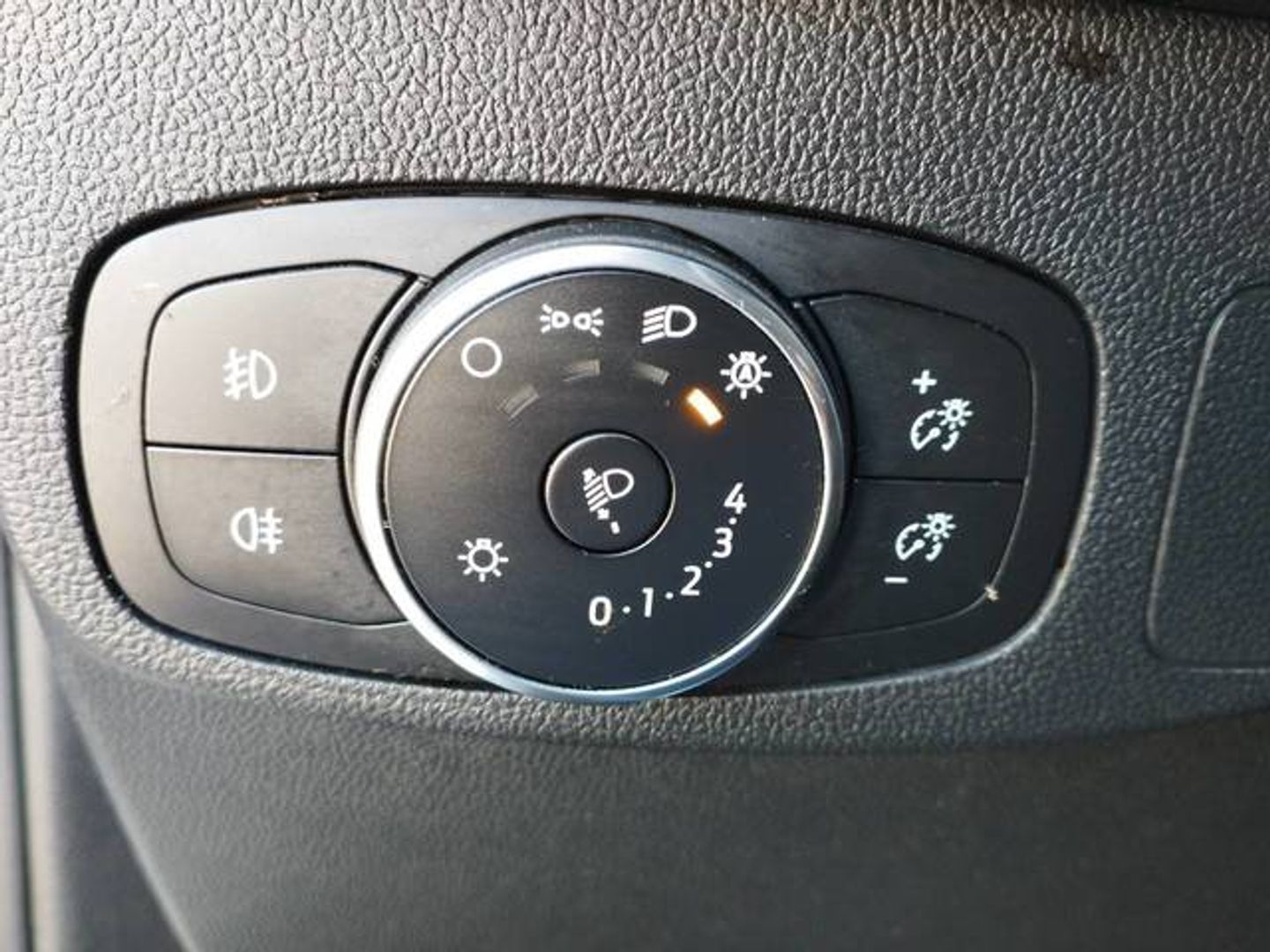 Ford Focus 1.0 Ecoboost MHEV ST-Line 114 kW (155 CV)
