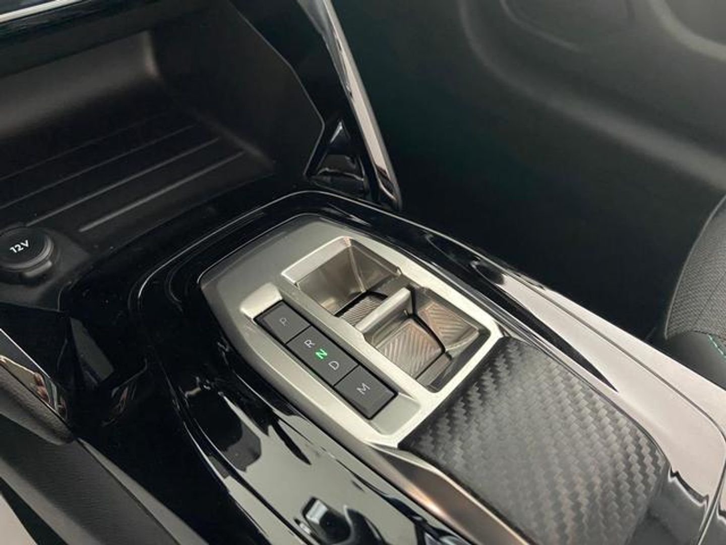 Peugeot 208 GT Hybrid eDCS6 100 kW (136 CV)