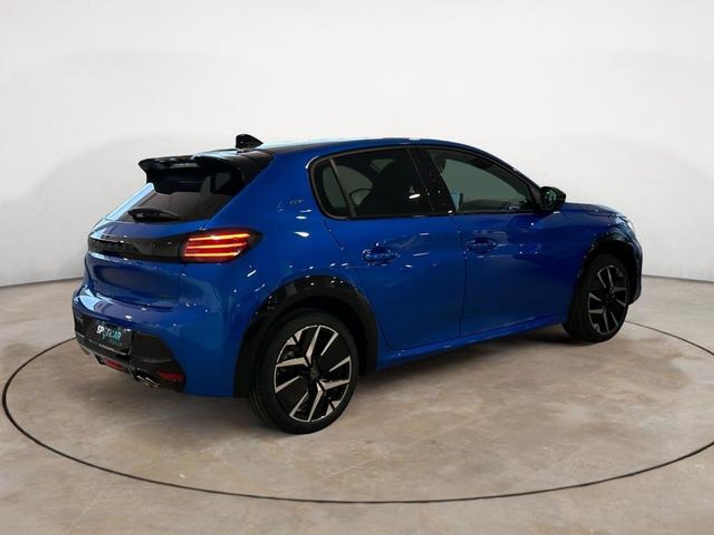 Peugeot 208 GT Hybrid eDCS6 100 kW (136 CV)