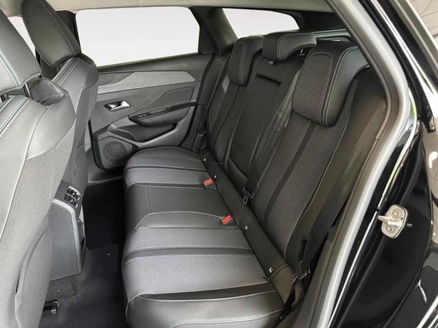 Peugeot 308 SW Allure Hybrid 136 e-DCS6 100 kW (136 CV)