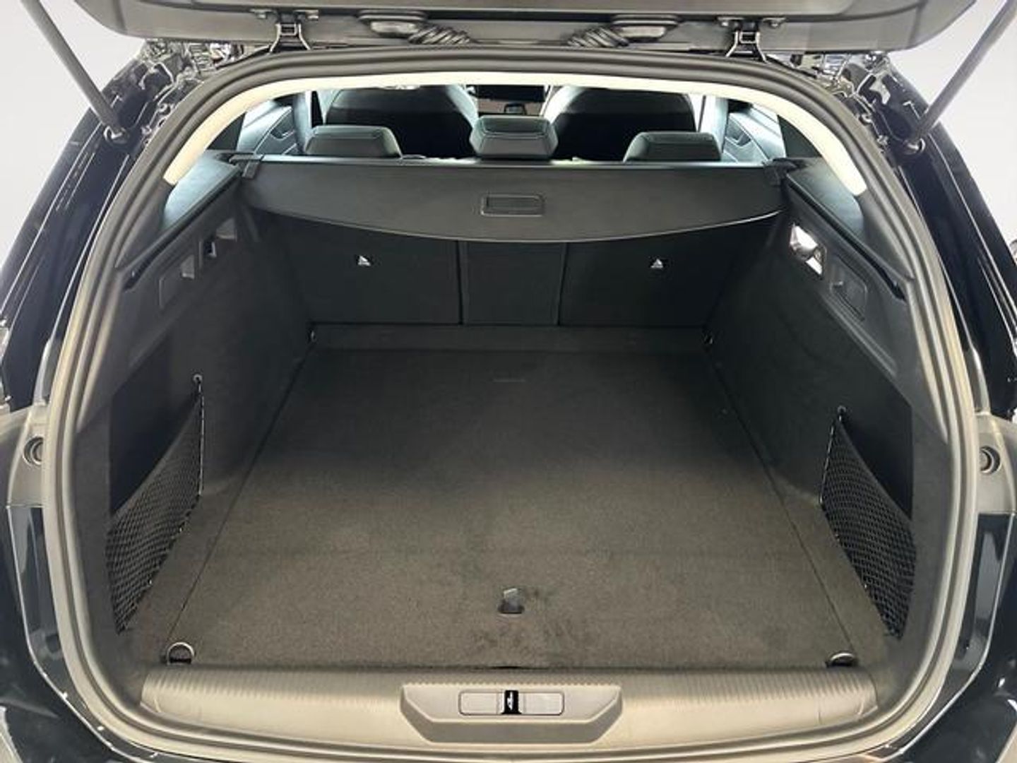 Peugeot 308 SW Allure Hybrid 136 e-DCS6 100 kW (136 CV)