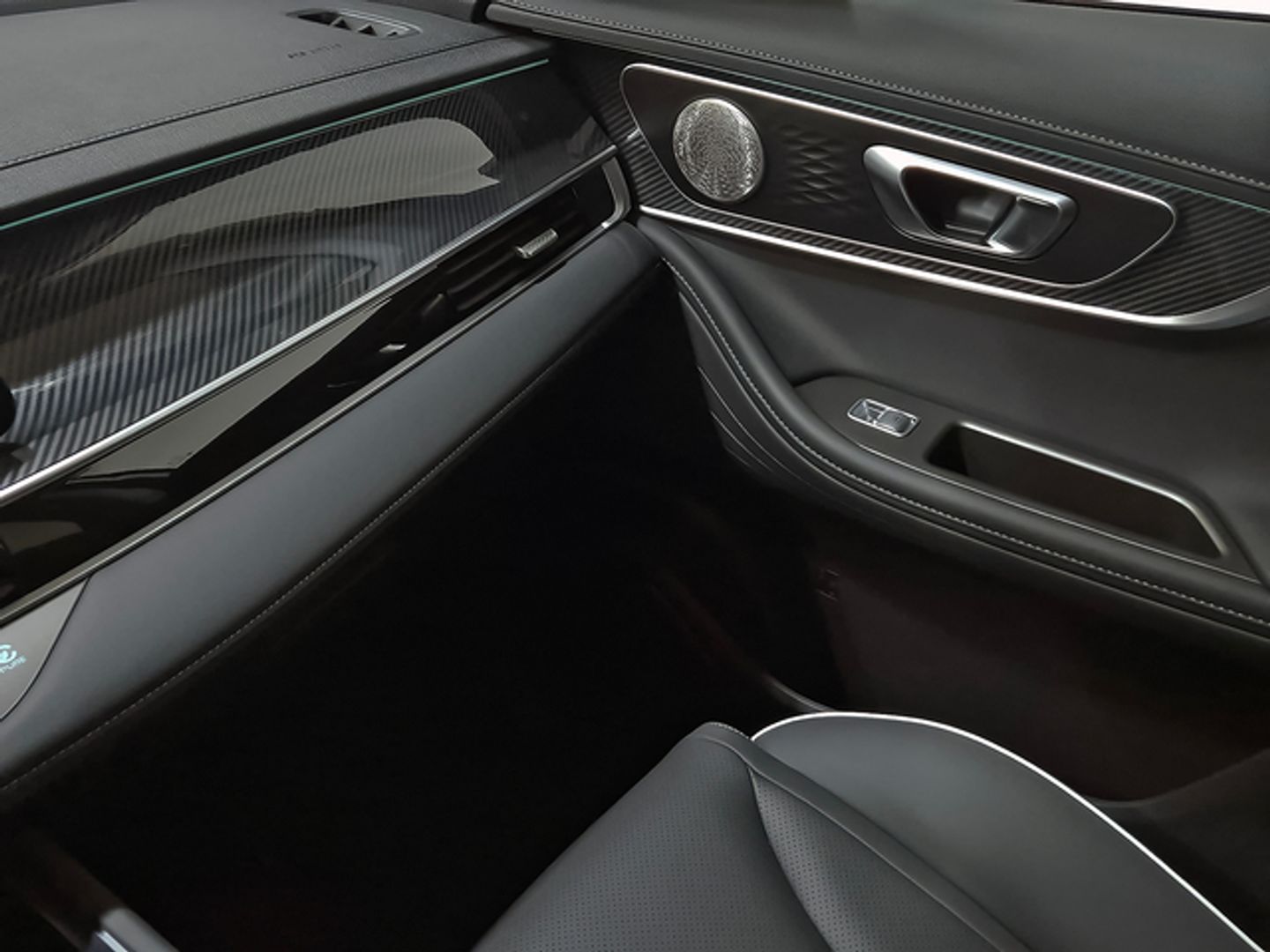 Ebro S700 1.5 TGDI PHEV Luxury E-CVT 255 kW (347 CV)