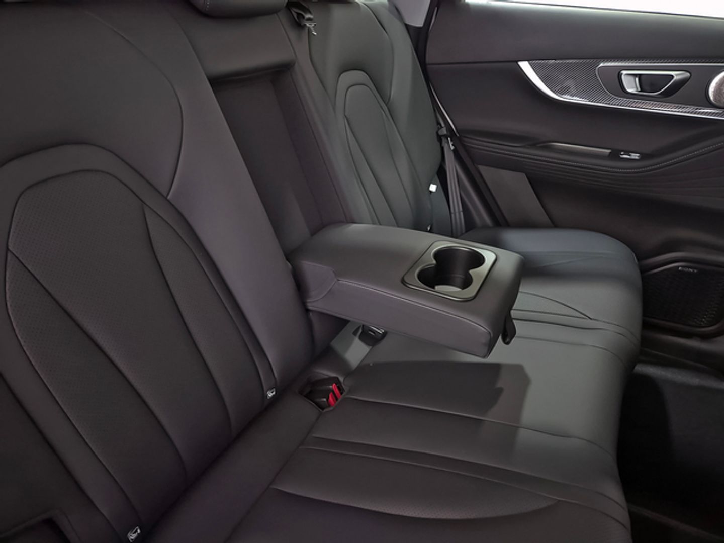 Ebro S700 1.5 TGDI PHEV Luxury E-CVT 255 kW (347 CV)