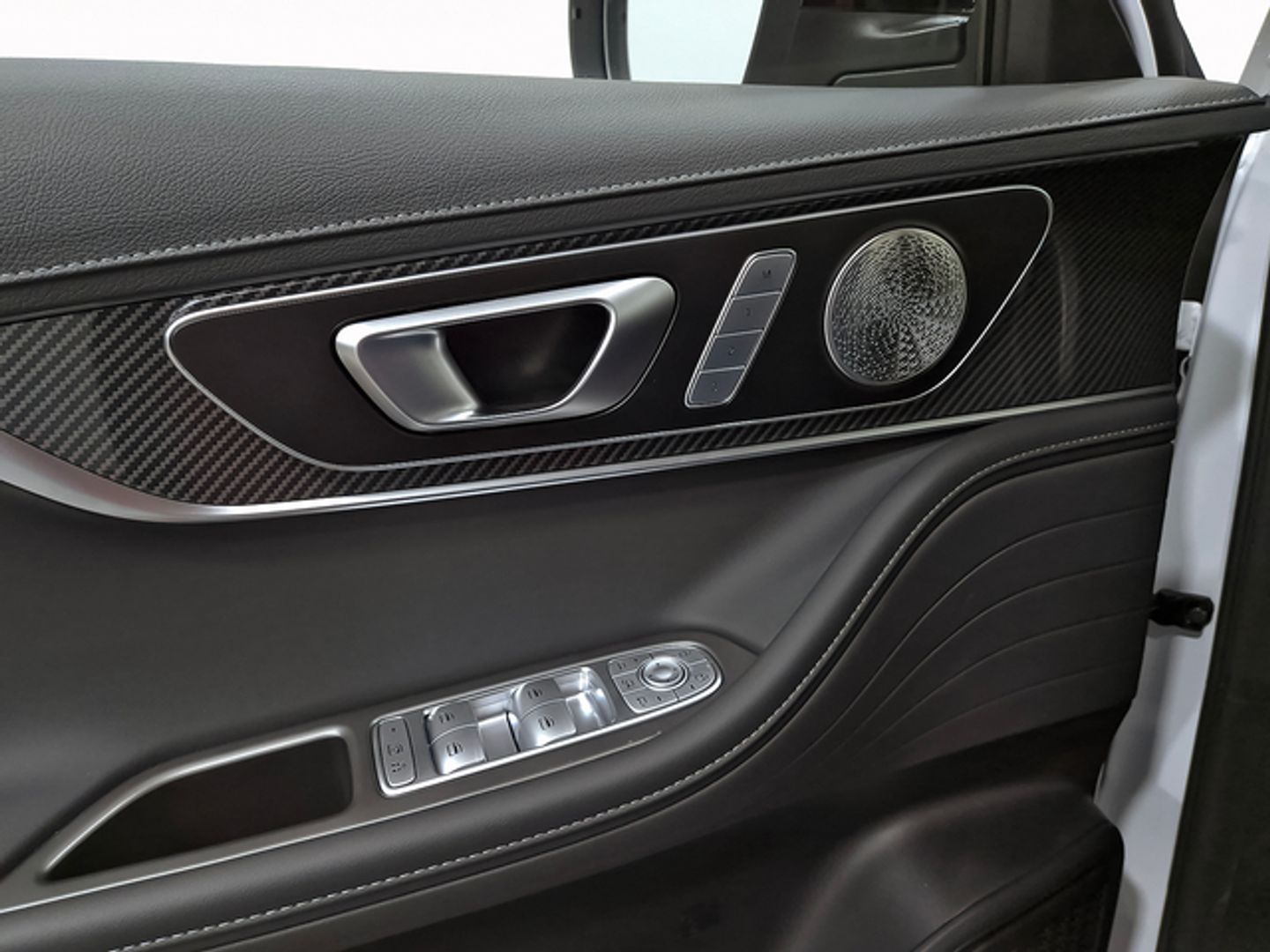 Ebro S700 1.5 TGDI PHEV Luxury E-CVT 255 kW (347 CV)