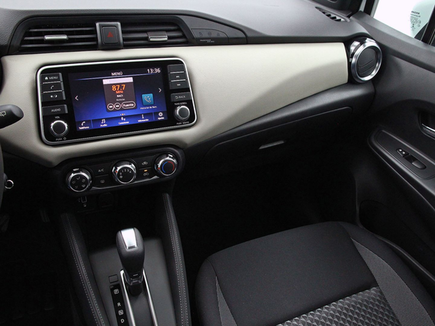 Nissan Micra IG-T 92 Acenta CVT 68 kW (92 CV)