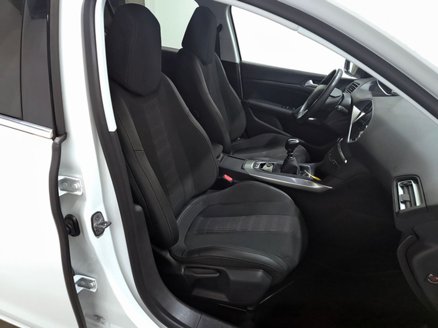 Peugeot 308 Allure Pack BlueHDi 130 S&S 96 kW (130 CV)