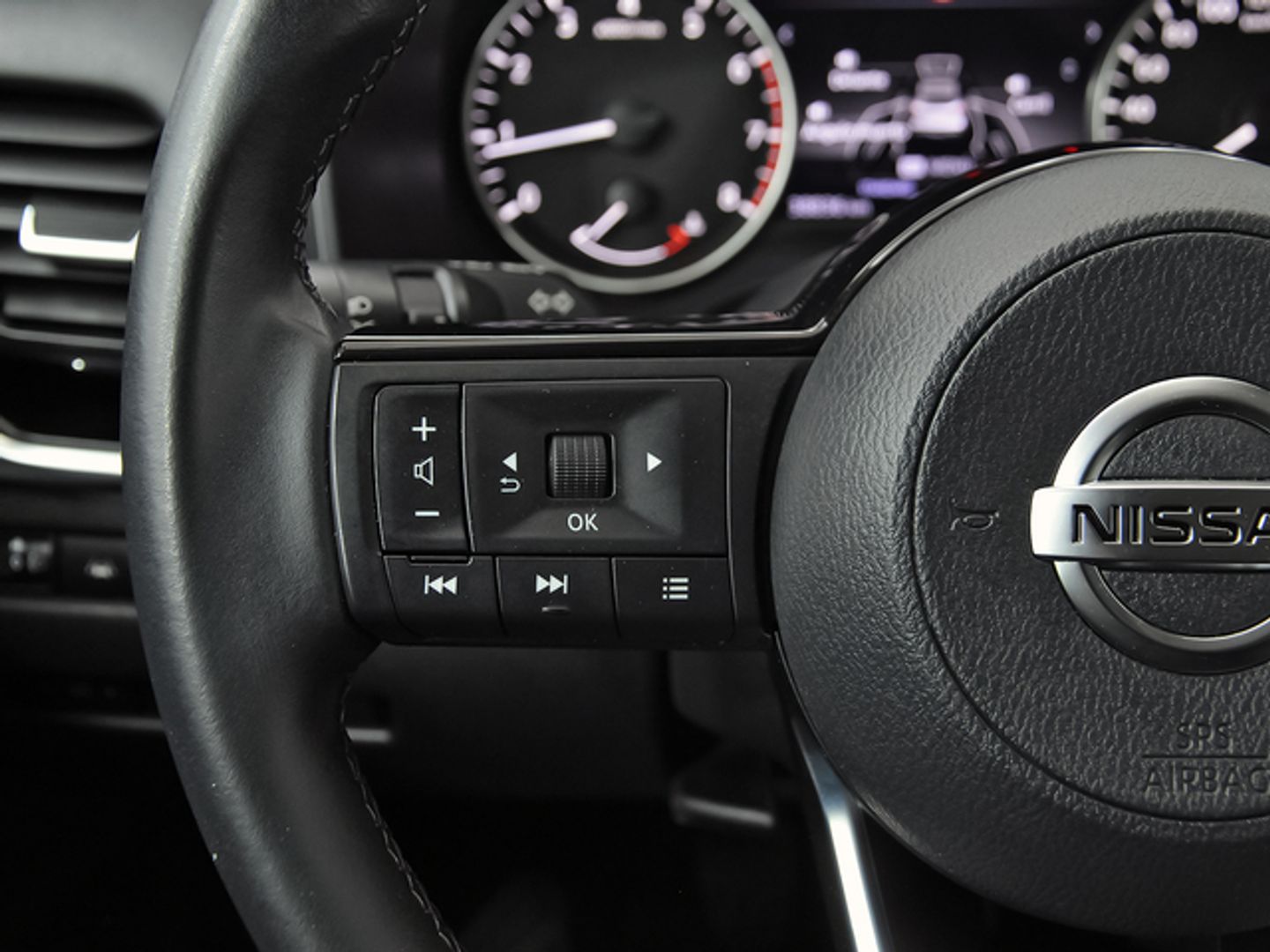 Nissan Qashqai DIG-T 140 mHEV N- Go 103 kW (140 CV)