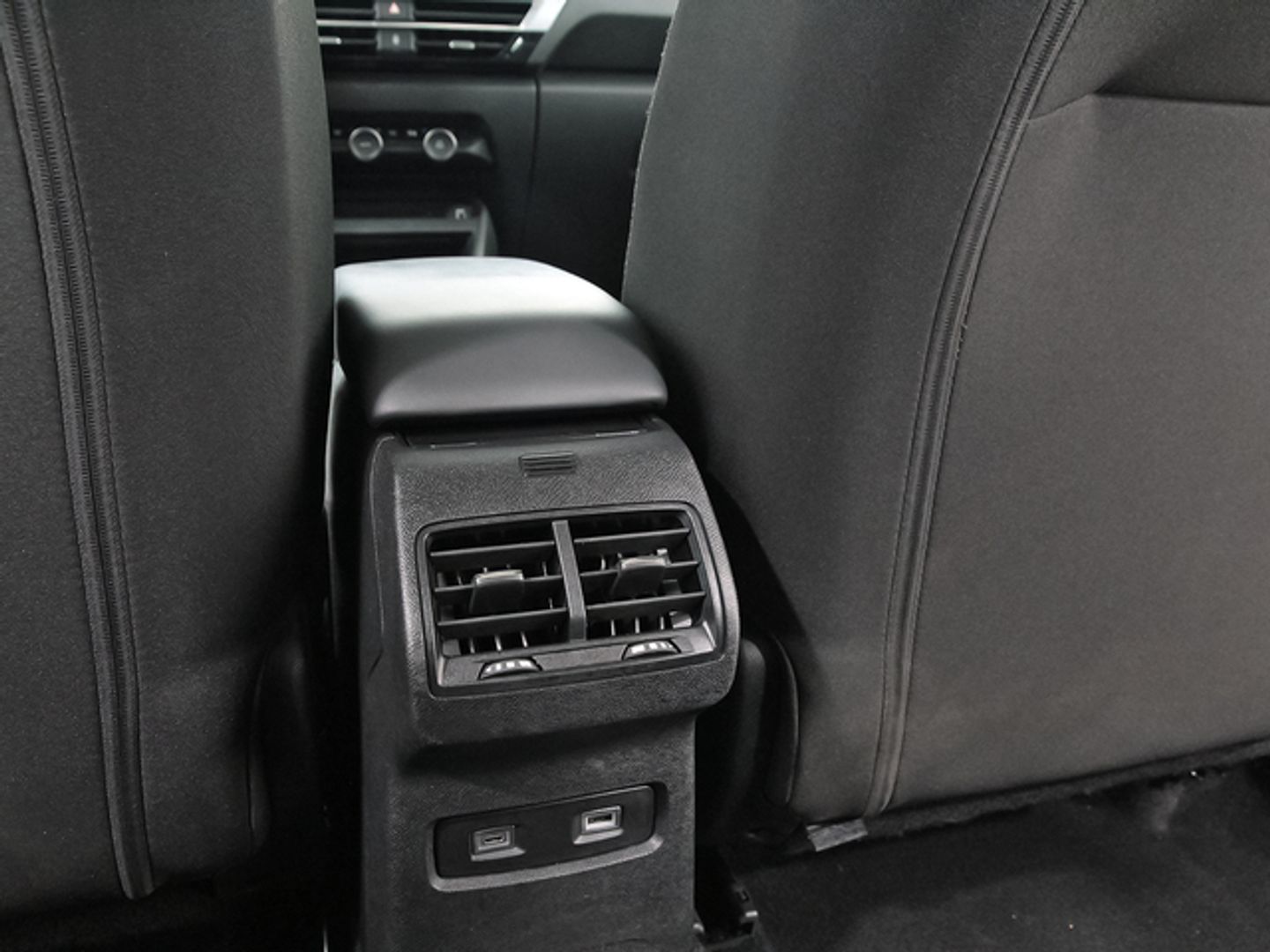 Citroen ë-C4 50kWh eléctrico Feel 100 kW (136 CV)