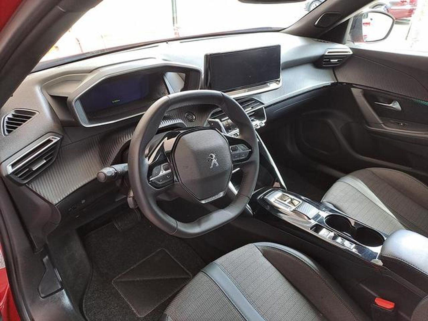 Peugeot 2008 BlueHDi 130 S&S Allure Pack EAT8 96 kW (130 CV)