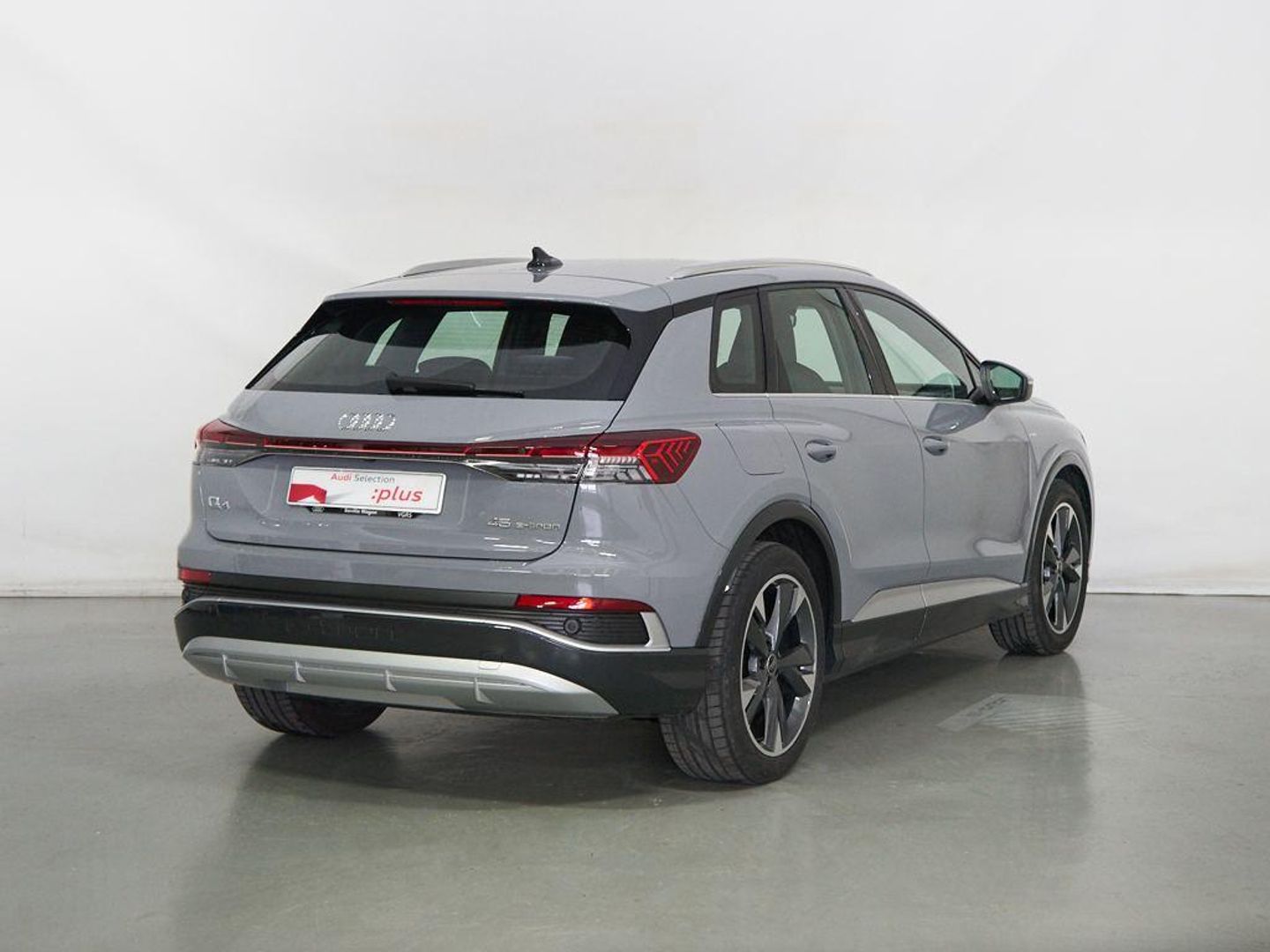 Audi Q4 e-tron Genuine edition 45 e-tron 82kWh 210 kW (286 CV)