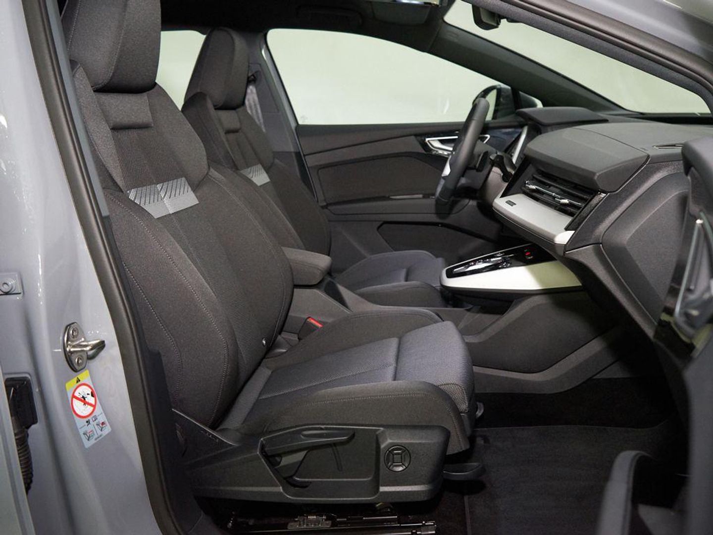 Audi Q4 e-tron Genuine edition 45 e-tron 82kWh 210 kW (286 CV)