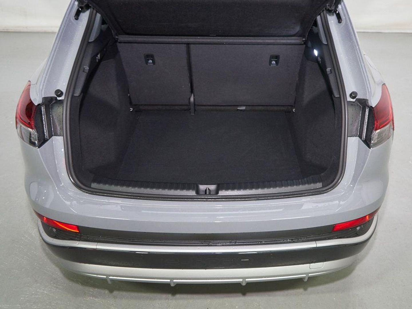 Audi Q4 e-tron Genuine edition 45 e-tron 82kWh 210 kW (286 CV)