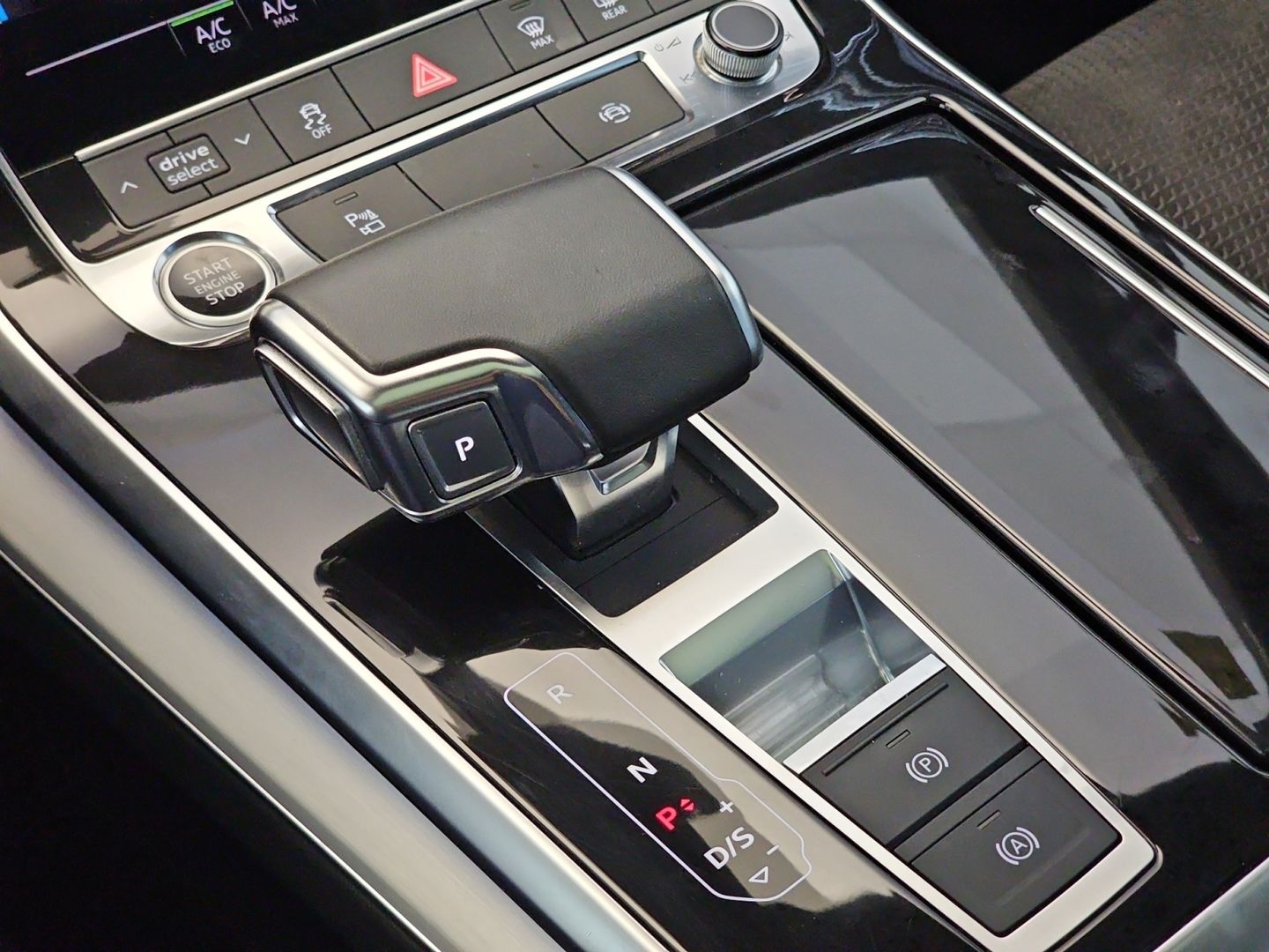 Audi Q7 TFSIe S line 60 TFSIe quattro 335 kW (456 CV) tipronic