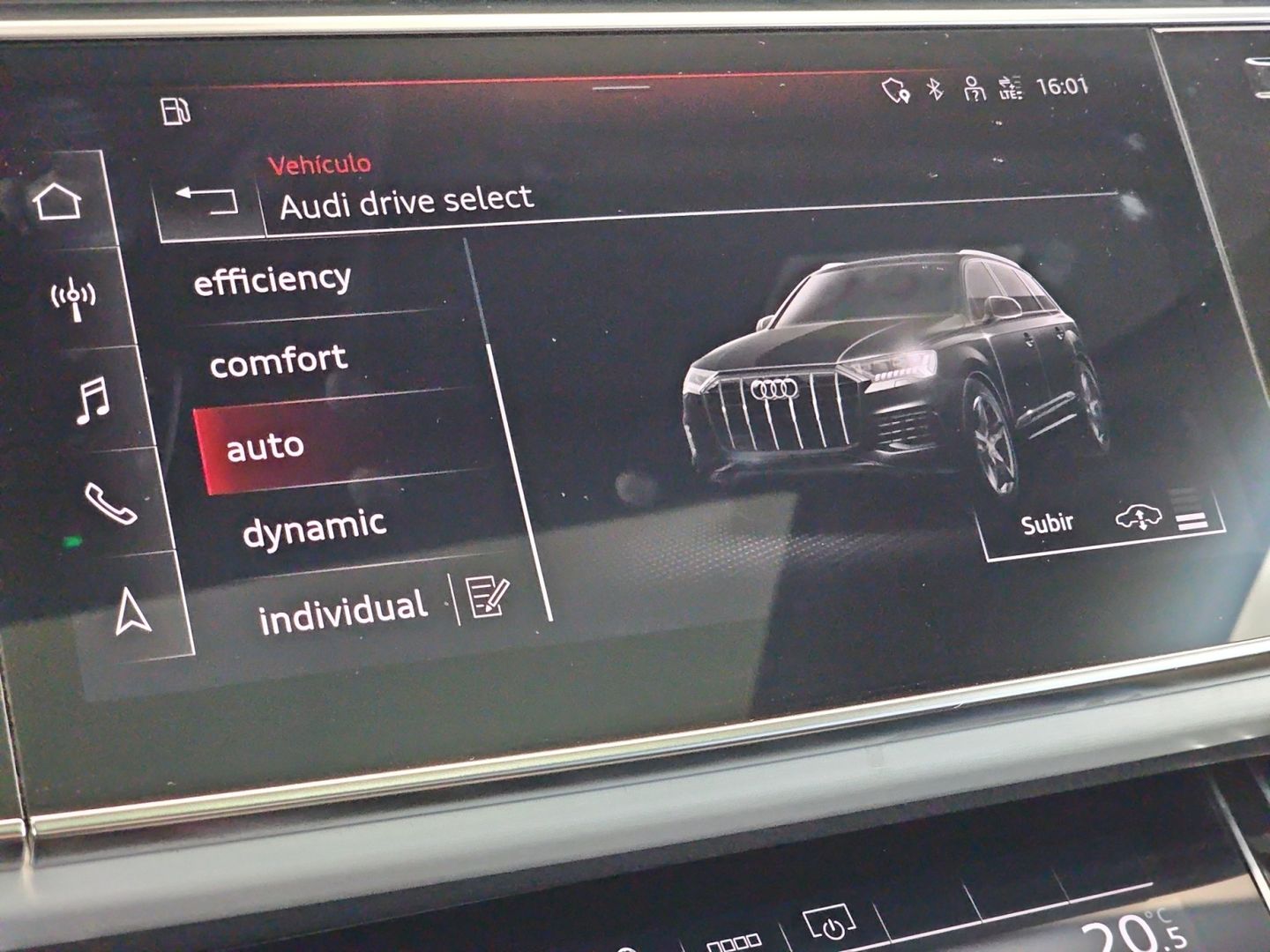 Audi Q7 TFSIe S line 60 TFSIe quattro 335 kW (456 CV) tipronic