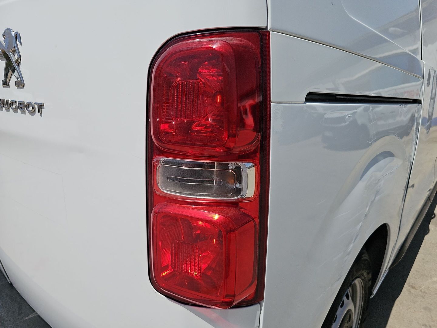 Peugeot Expert Furgon BlueHDi 120 S&S Pro Standard 88 kW (120 CV)