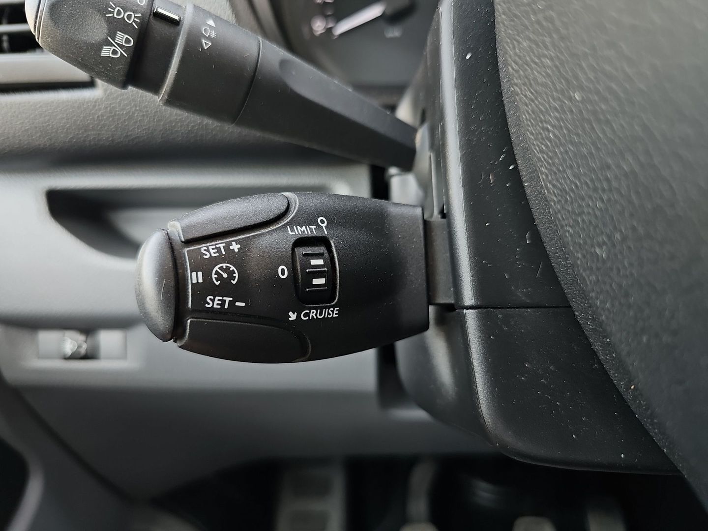 Peugeot Expert Furgon BlueHDi 120 S&S Pro Standard 88 kW (120 CV)