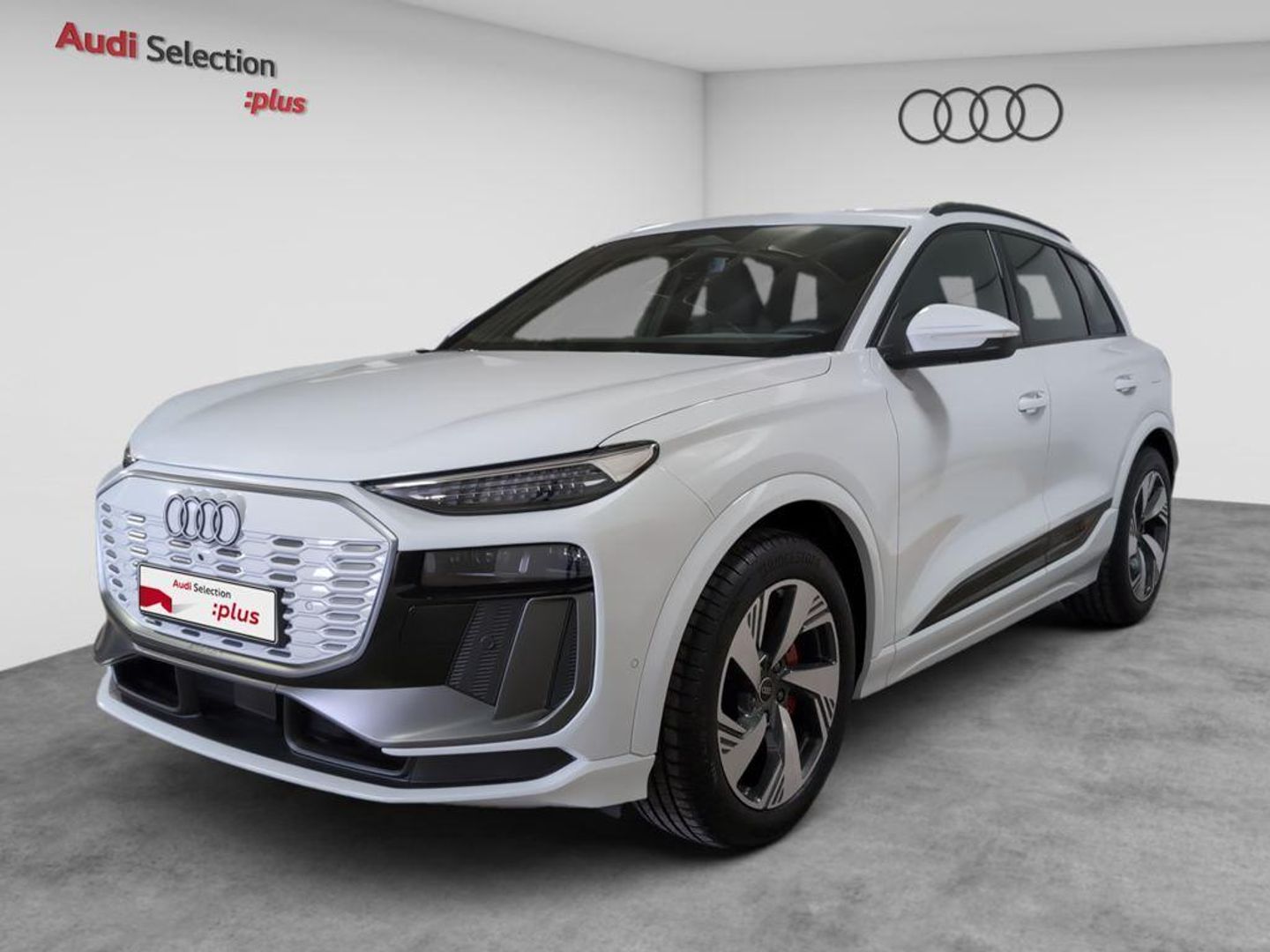 Audi Q6 e-tron S line Quattro 285 kW (388 CV) Blanco SUV