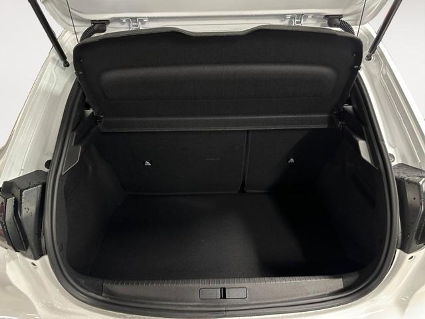 Peugeot 208 Style Hybrid 110 eDCS6 81 kW (110 CV)