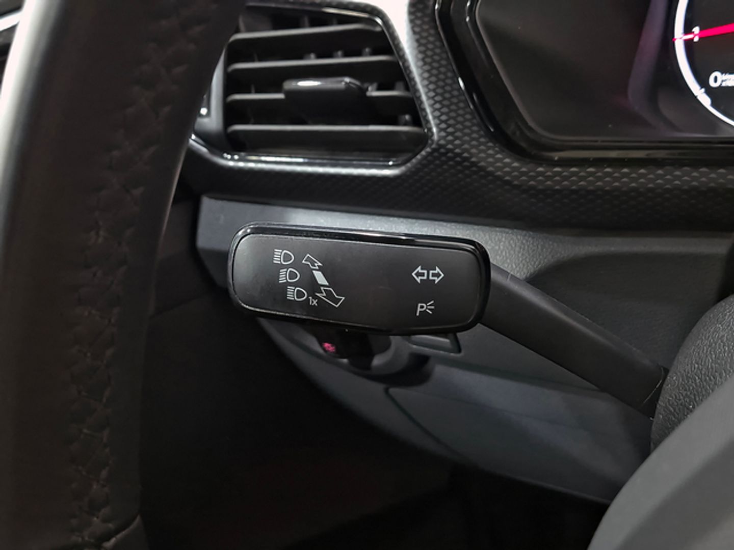 Volkswagen T-Cross Advance 1.0 TSI 81 kW (110 CV)