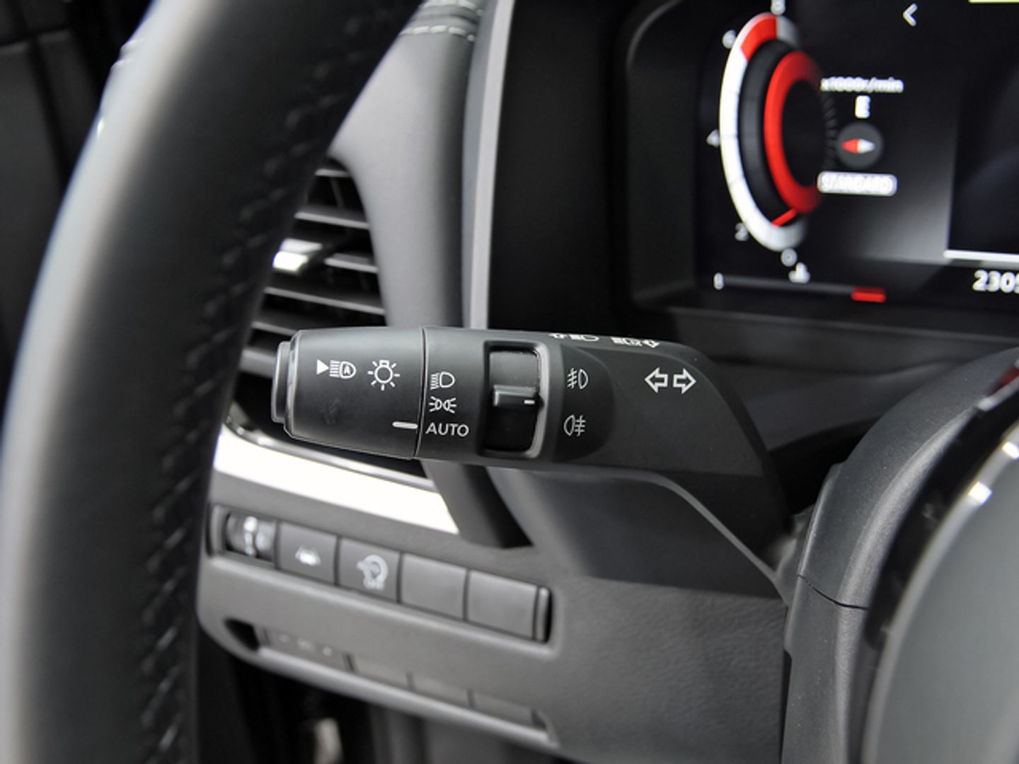 Nissan Qashqai DIG-T 140 mHEV N-Connecta 4x2 103 kW (140 CV)