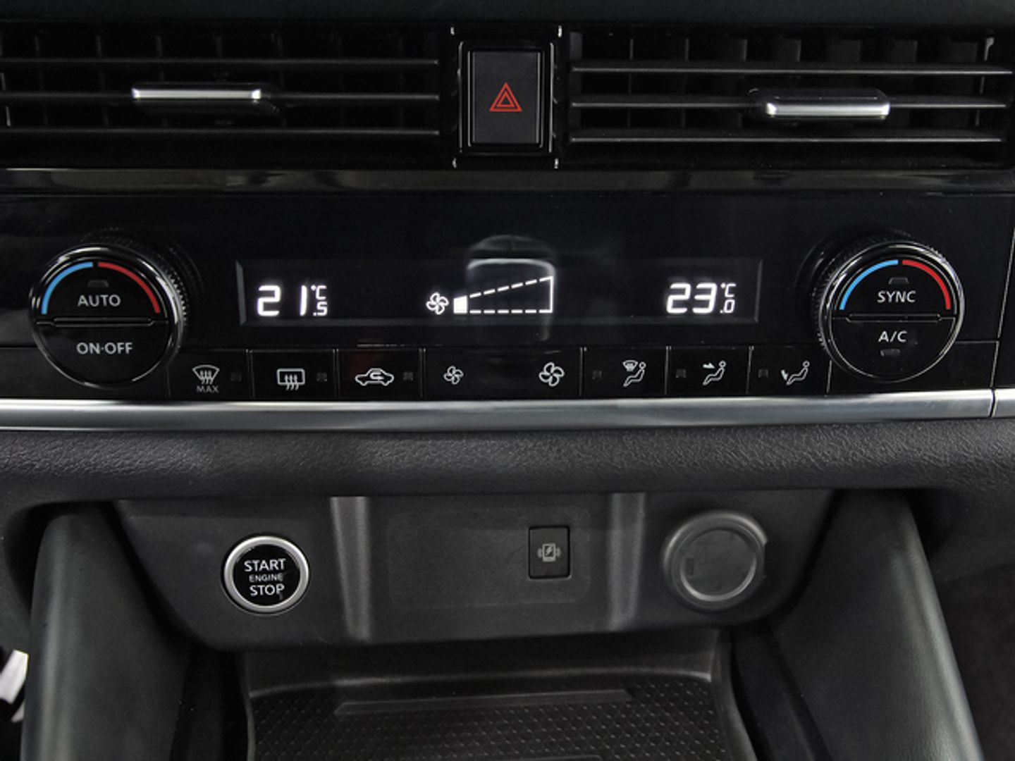 Nissan Qashqai DIG-T 140 mHEV N-Connecta 4x2 103 kW (140 CV)