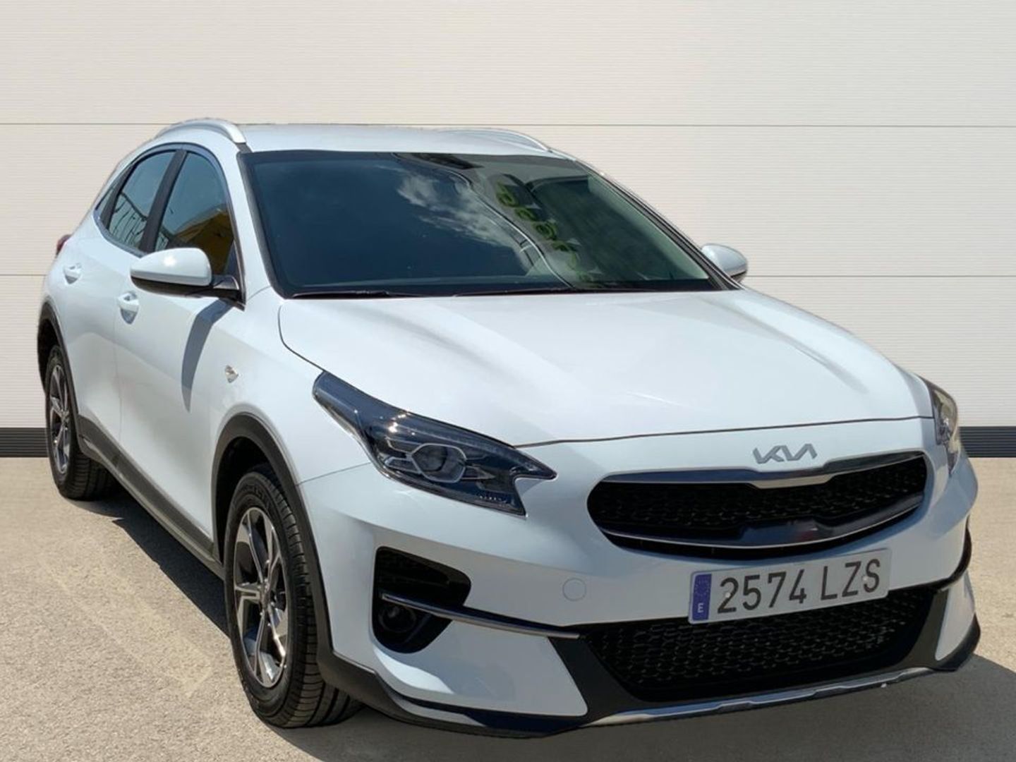 Kia XCeed 1.0 T-GDi Concept 88 kW (120 CV) Blanco SUV