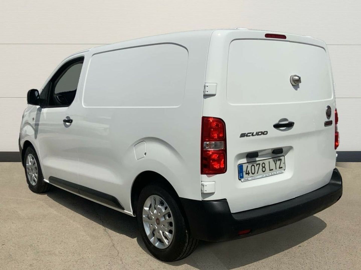 Fiat Scudo Furgon 1.5 BlueHDI L1 Business 75 kW (102 CV)