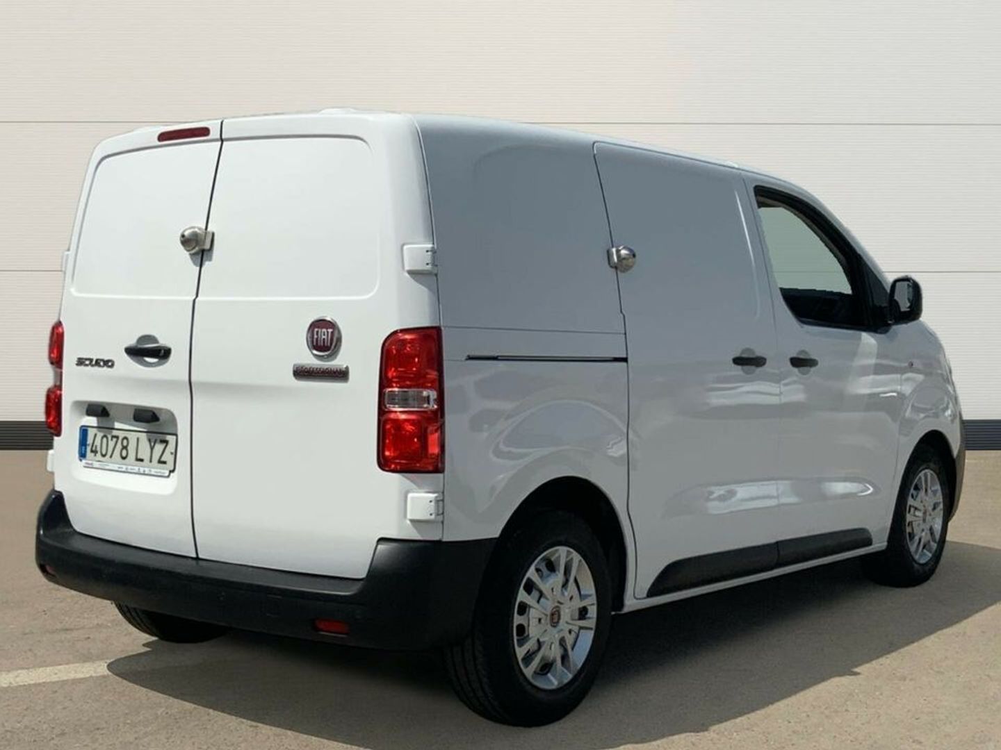 Fiat Scudo Furgon 1.5 BlueHDI L1 Business 75 kW (102 CV)