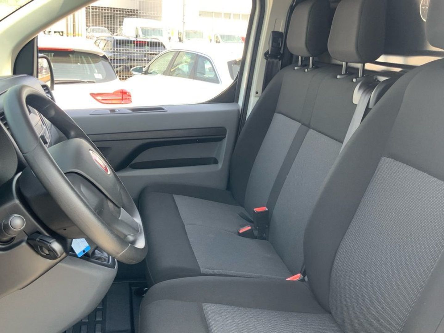 Fiat Scudo Furgon 1.5 BlueHDI L1 Business 75 kW (102 CV)