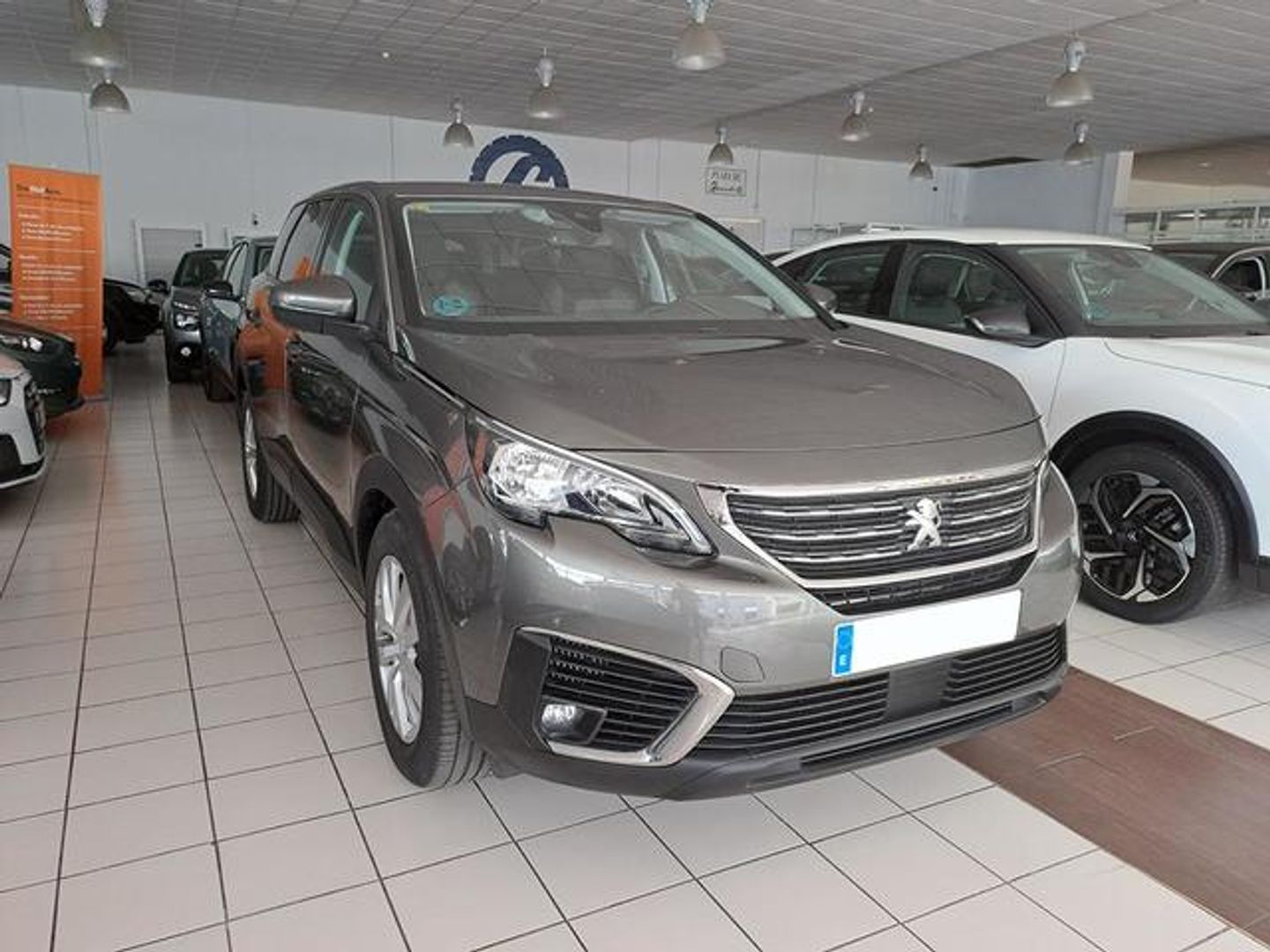 Peugeot 5008 PureTech 130 S&S Active 96 kW (130 CV) Gris SUV