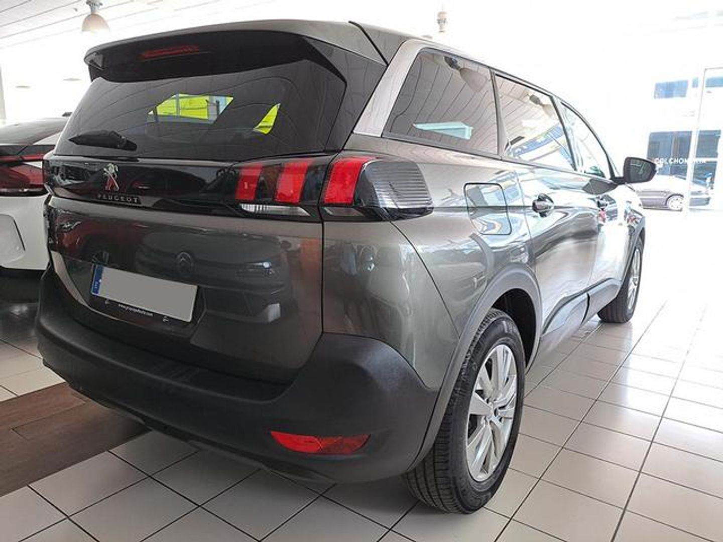 Peugeot 5008 PureTech 130 S&S Active 96 kW (130 CV)