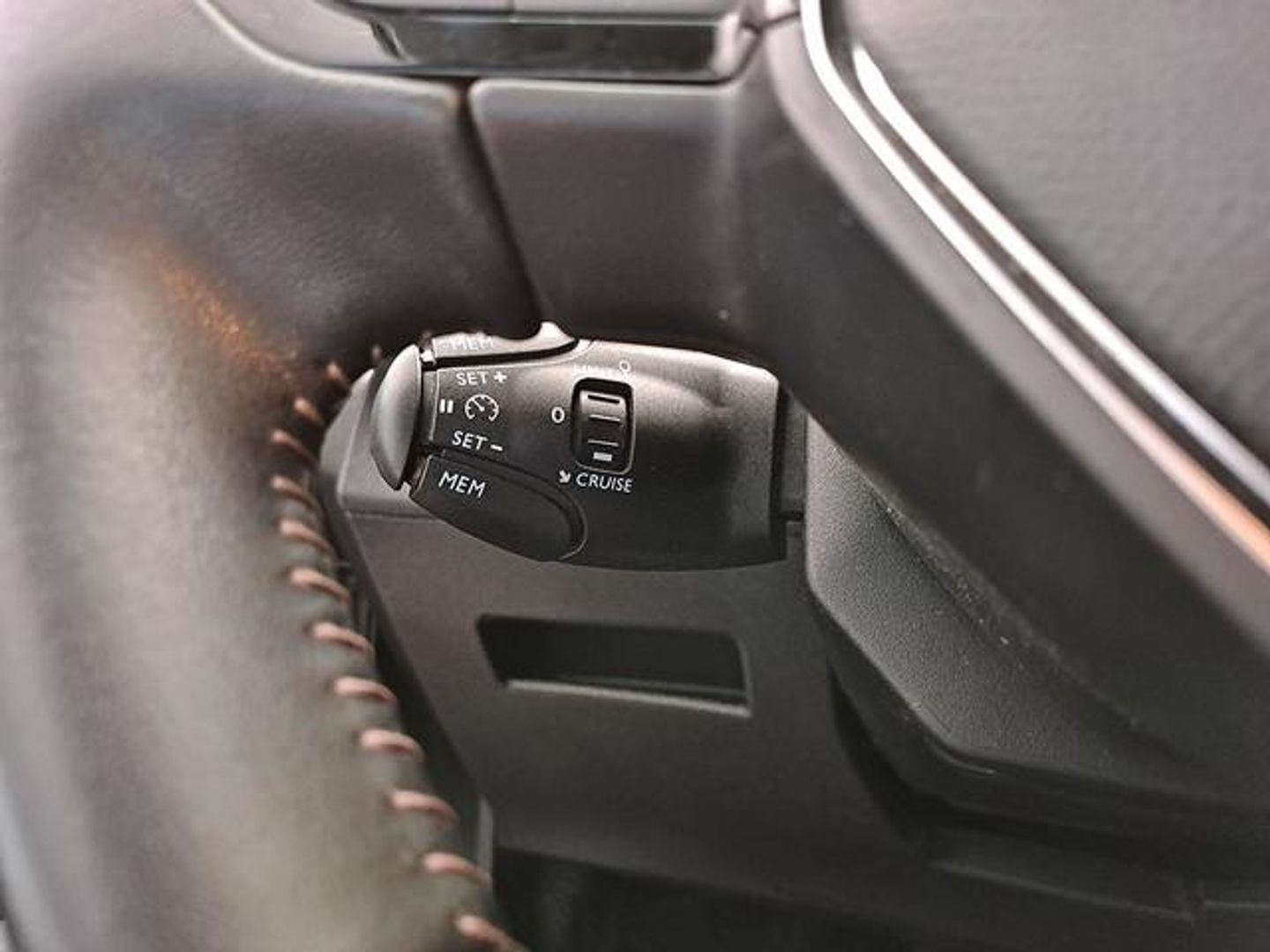 Peugeot 5008 PureTech 130 S&S Active 96 kW (130 CV)
