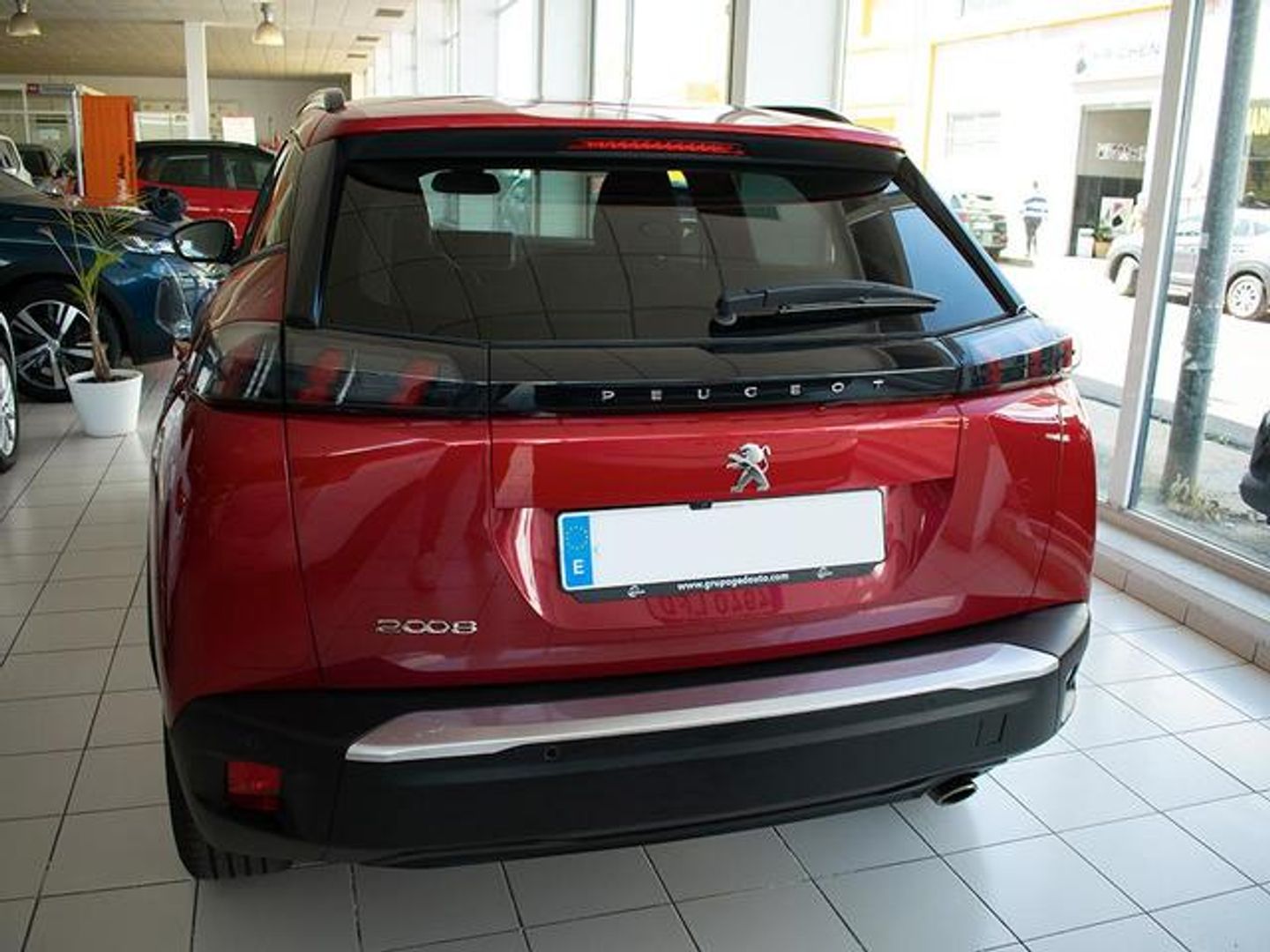 Peugeot 2008 BlueHDi 130 S&S Allure Pack EAT8 96 kW (130 CV)