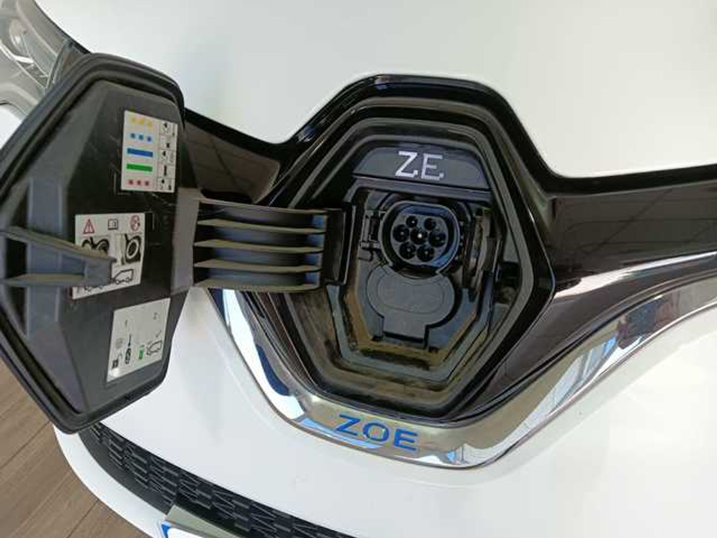 Renault Zoe Life 80 kW R110 Bateria 40kWh 79 kW (108 CV)
