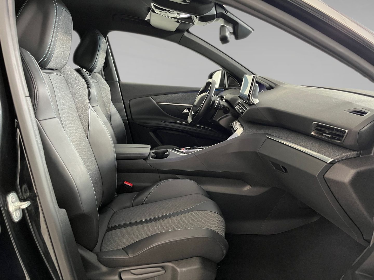 Peugeot 3008 PureTech 130 S&S Allure Pack EAT8 96 kW (130 CV)