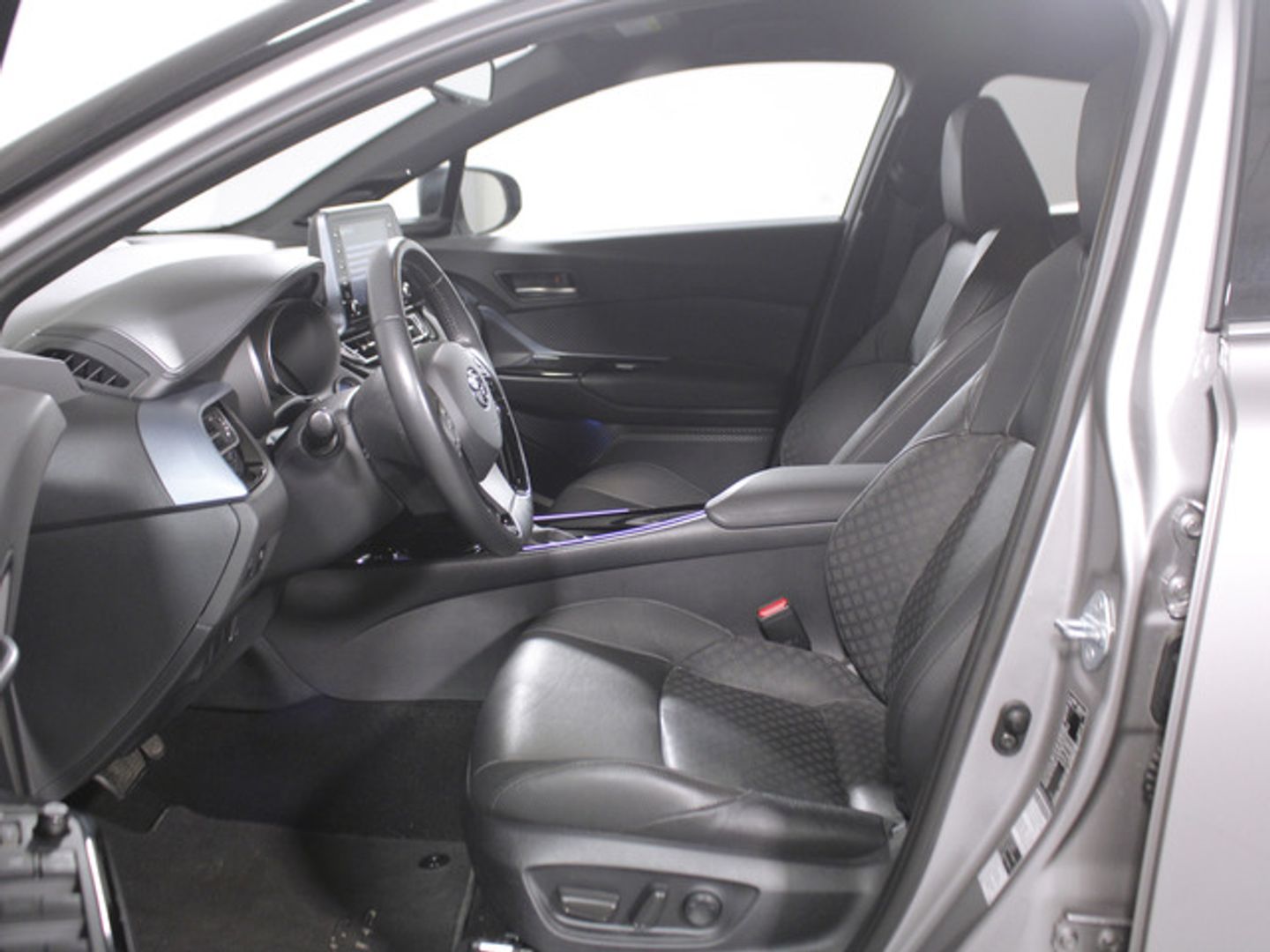 Toyota C-HR 180H Advance 135 kW (184 CV)