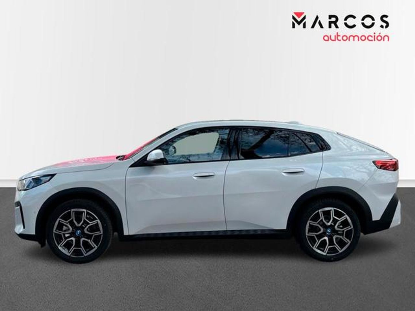 BMW iX2 xDrive30 230 kW (313 CV)
