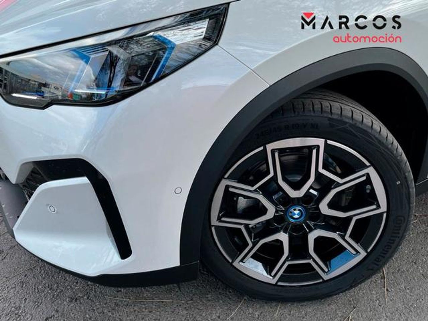 BMW iX2 xDrive30 230 kW (313 CV)