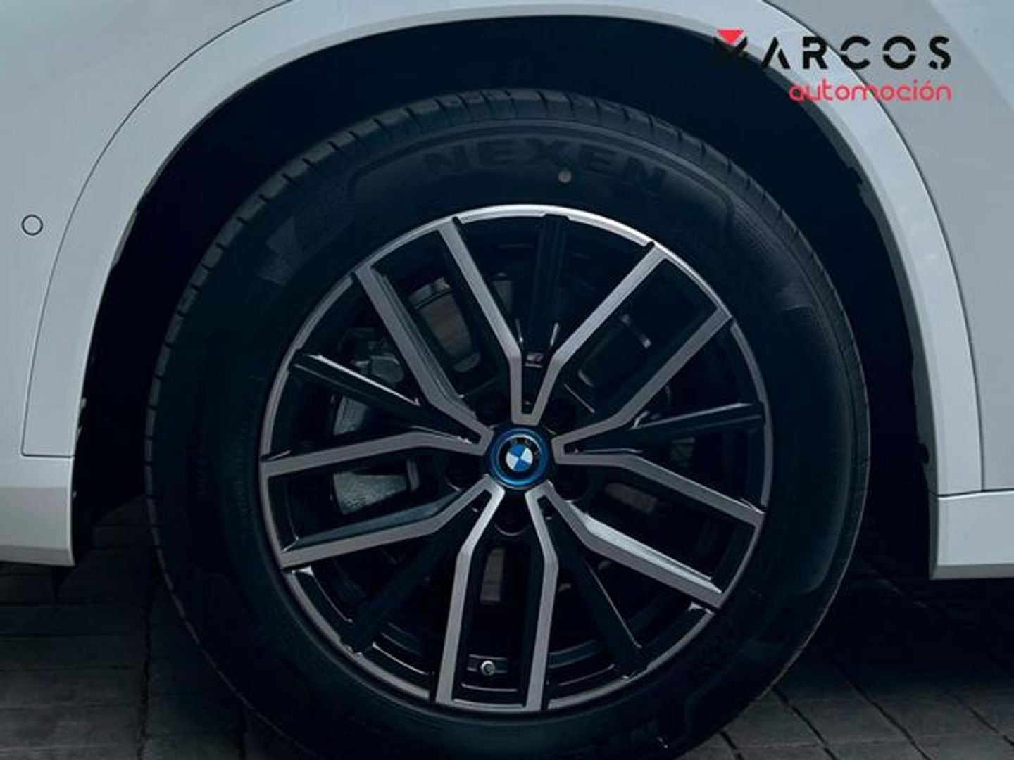 BMW iX1 xDrive30 230 kW (313 CV)