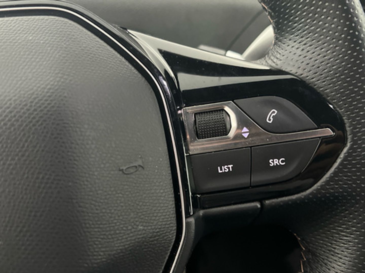 Peugeot 3008 PureTech 130 S&S GT EAT8 96 kW (130 CV)
