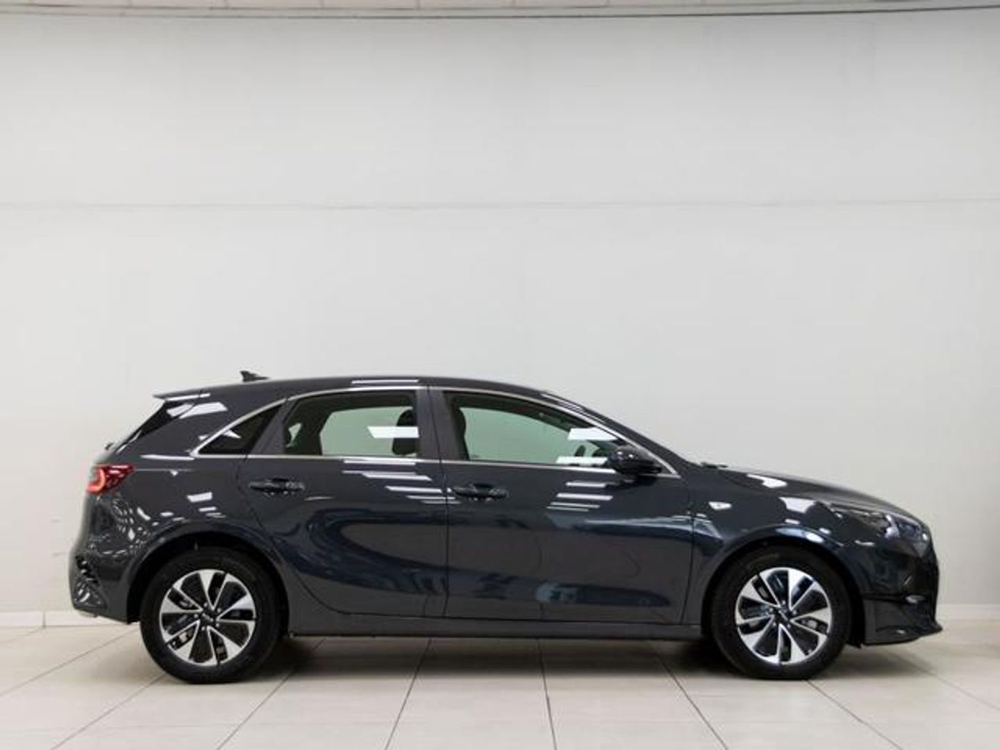 Kia Ceed 1.0 MHEV Drive DCT 74 kW (100 CV)