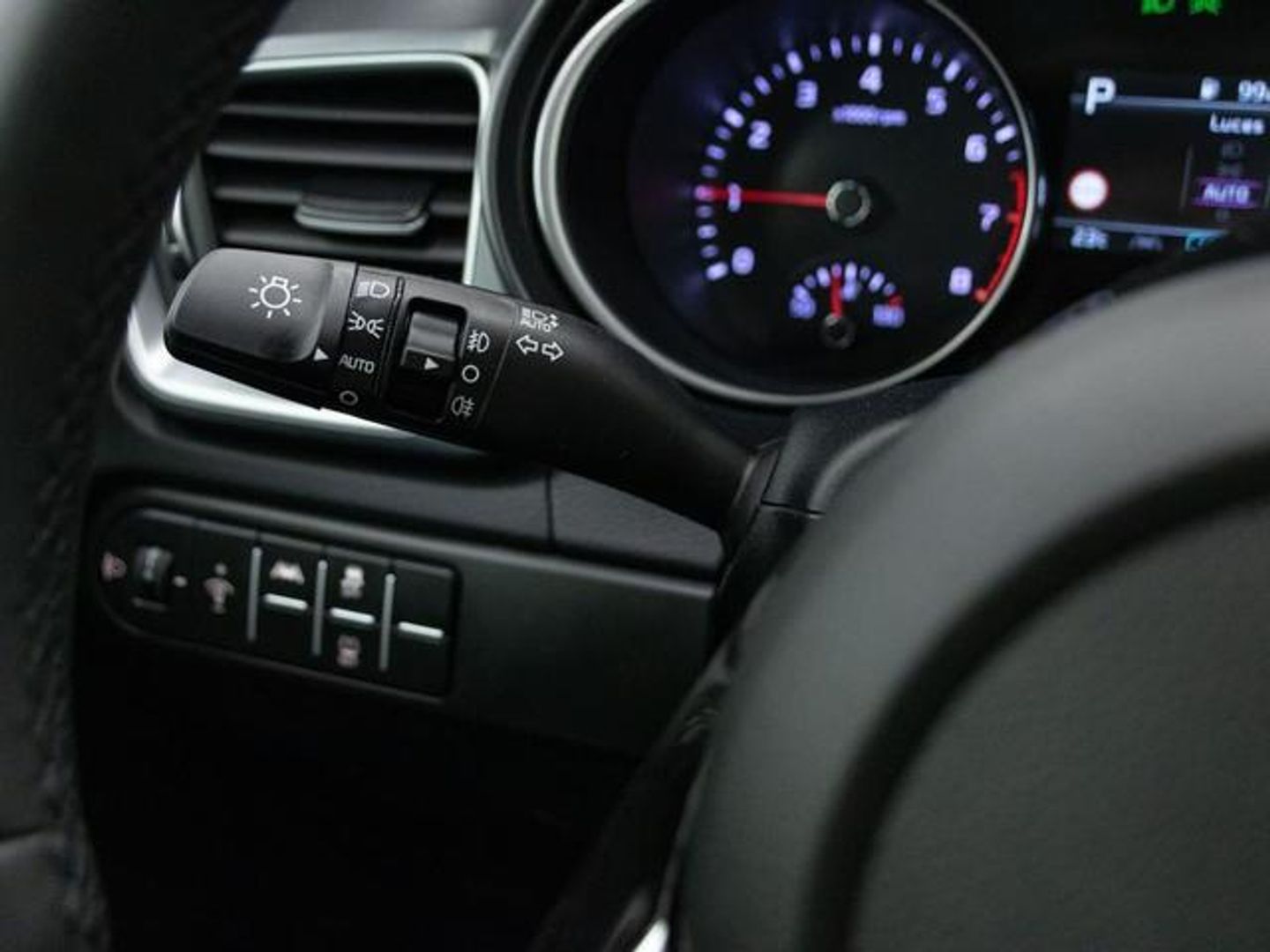 Kia Ceed 1.0 MHEV Drive DCT 74 kW (100 CV)