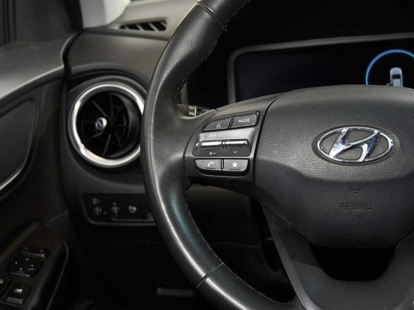 Hyundai Kona 1.6 GDI HEV Maxx DCT 104 kW (141 CV)
